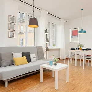 old-town-spacious-studio-piwna-by-renters.warsawhotelspoland.com/