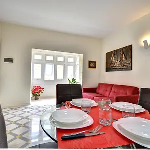valletta-central-apartment.qawrahotelsmalta.org/